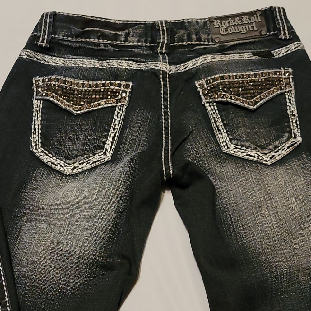 ROCK AND ROLL COWGIRL